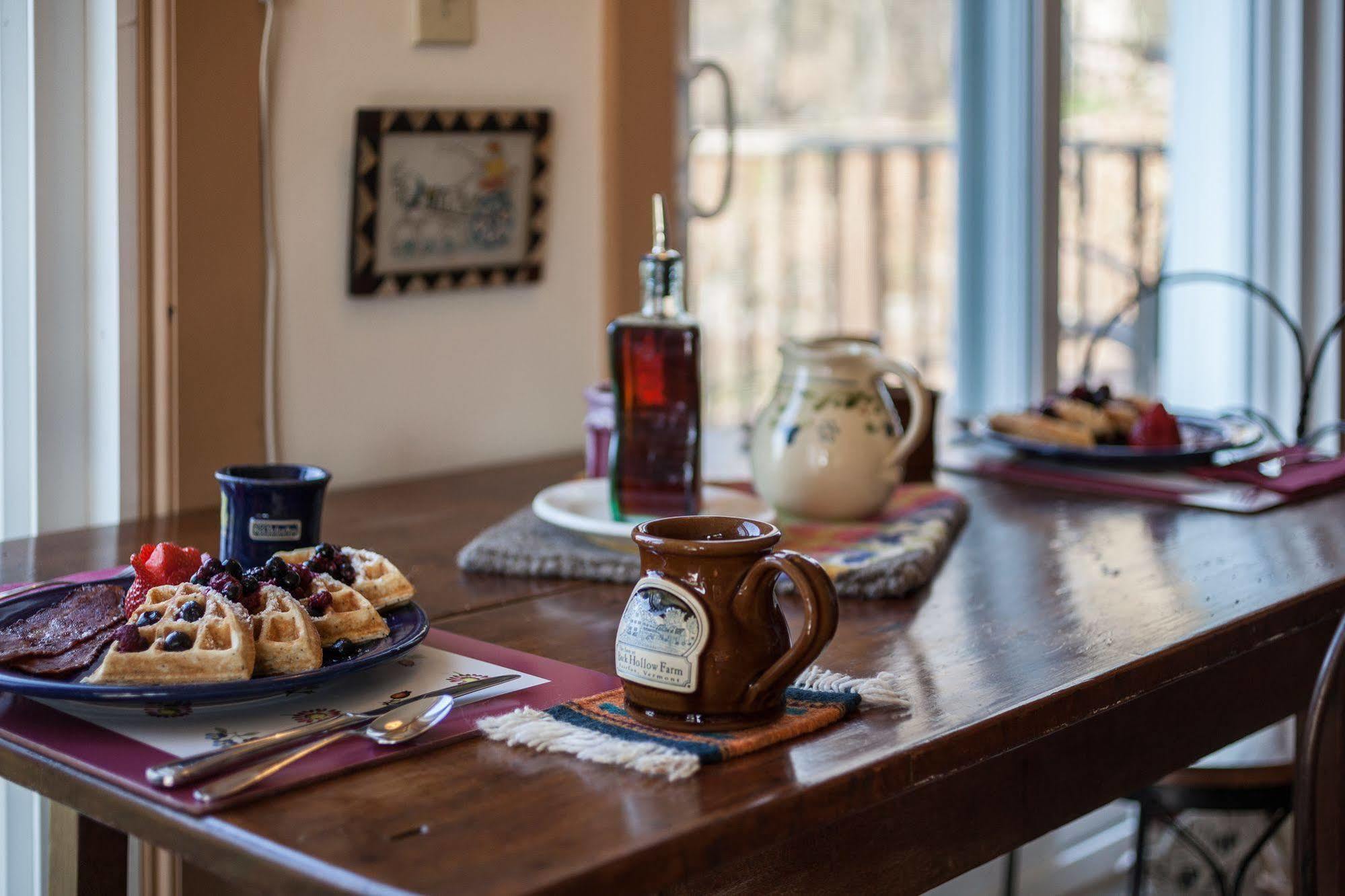 Inn At Buck Hollow Farm Fairfax Ngoại thất bức ảnh